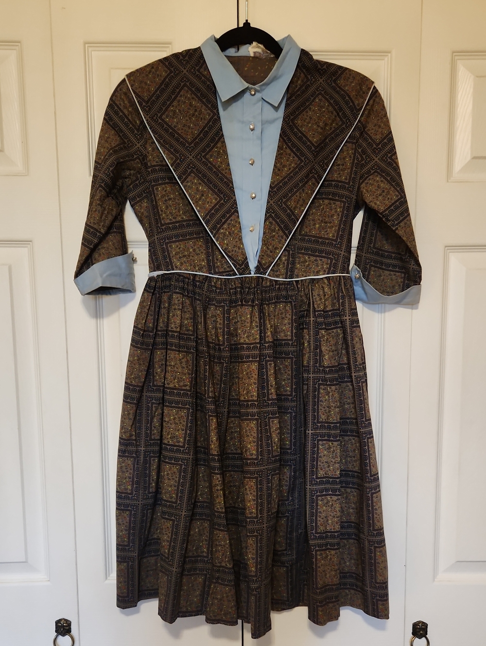 Vintage 1950s Paisley Shirt-dress